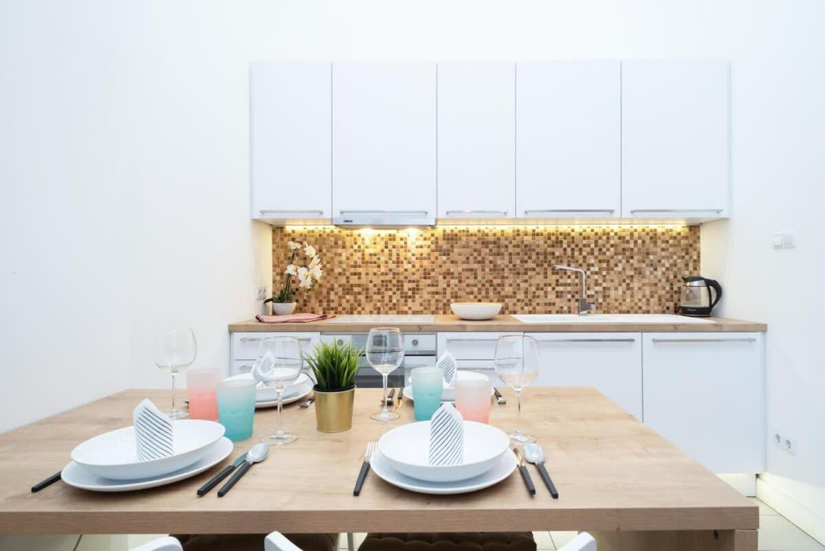 Super Central Apartment With A/C Budapest Exteriör bild
