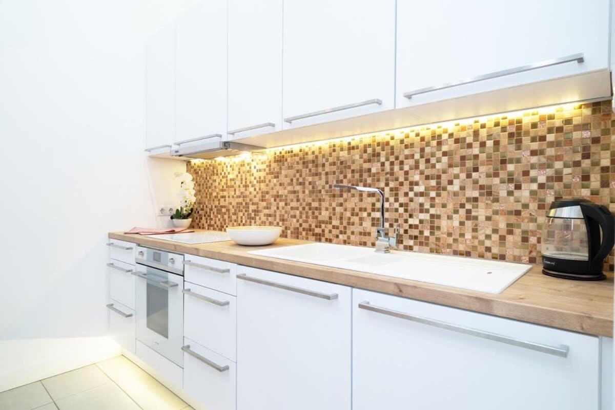 Super Central Apartment With A/C Budapest Exteriör bild